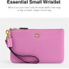 imageCoach Essential Small Wristlet B4Fuschia